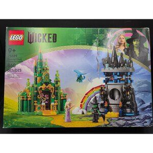 LEGO Wicked Emerald City & Kiamo Ko Castle 75689 860-Piece Building Set
